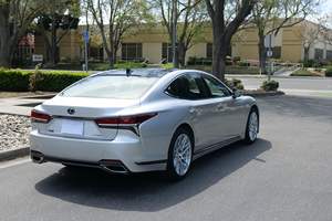 LEXUS LS 500 F SPORT 2018 USADO, Volante a la Izquierda/Derecha - Product Image 3