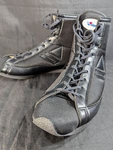 รองเท้าชกมวยหนัง PU คุณภาพสูง น้ำหนักเบา แบบผูกเชือก ระบายอากาศได้ดี ยืดหยุ่น สำหรับมืออาชีพ ขายดี ปี 2025 - Product Image 2