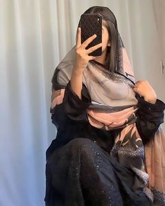 Vente en gros de kimono en soie bohème modeste, robe maxi faite à la main à manches longues pour les vacances d'été pour la plage, couverture enveloppante, vêtements de villégiature - Product Image 2