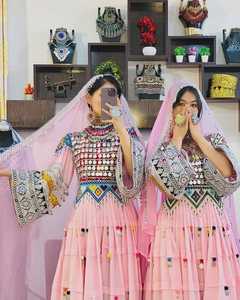 Vestido regional afgano de alta calidad para mujer, nuevo diseño, bordado de manga larga, tela personalizable, apliques naturales, volantes - Product Image 4