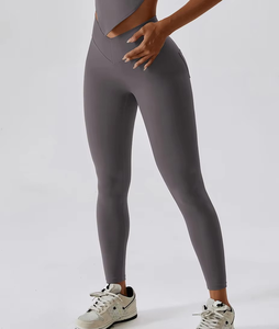 กางเกงเลกกิ้งกีฬาแบบไร้รอยต่อของผู้หญิงกางเกงมีกระเป๋าโยคะแห้งเร็วยกกระชับสะโพกสีพีชสำหรับใส่วิ่งในฤดูร้อน - Product Image 4