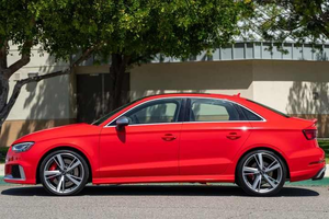Audi RS3 Sportback 2024 Usado, Manual/Automático, Diésel/Gasolina, Volante a la Izquierda, Asientos de Cuero, Cámara Trasera, Euro IV, Xenón, EE. UU. - Product Image 3
