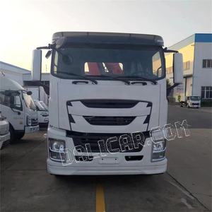 شاحنة إيسوزو جيجا 6×4 ذات سطح مسطح للقطر مع رافعة قابلة للطي بحمولة 12 طن للإنقاذ في حالات الطوارئ وتنظيف الطرق - Product Image 2