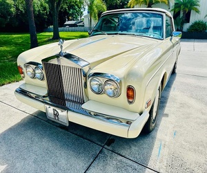 Clean Great Deal 1982 R o l l s - R o y c e C o r n i c h e I Convertible Ready to Ship - Product Image 1