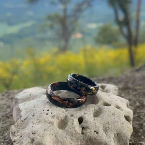 Anneaux en résine acrylique de forme ronde, fabriqués à la main, anneaux d'amour pour femmes, bijoux de fête, vente en gros au meilleur prix - Product Image 1