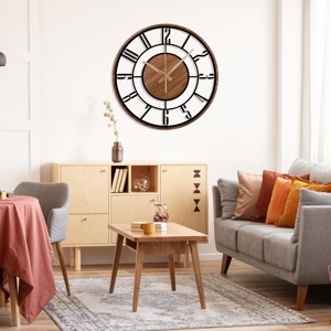 Reloj de pared de Metal negro redondo de diseñador, pieza de declaración atemporal perfecta para la oficina moderna en el hogar y las paredes del dormitorio - Product Image 2
