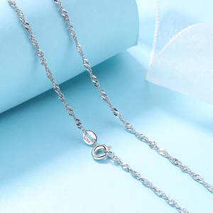 Collana a Catena Ondulata in Oro Bianco 14K con Diamante Taglio Principessa e Perla, Stile Religioso di Tendenza per Matrimoni - Product Image 1