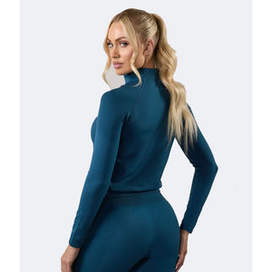 Haut de compression en poly-spandex de qualité supérieure |   Vêtements de sport pour la gym, le yoga et la course à pied - Product Image 5