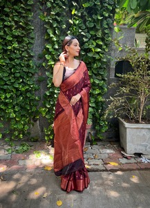Saree en soie douce de haute qualité de Fab Zone Designer avec bordure de tissage Zari en cuivre Impression numérique indienne pour les fêtes d'adultes - Product Image 3