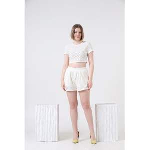 กางเกงขาสั้นตาข่ายสีครีมสำหรับผู้หญิง ยี่ห้อ Topshow ขายส่ง - Product Image 2