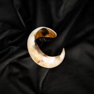 Brazalete cuadrado C superventas, medio lacado, pulsera de cuerno de búfalo negro natural, hecho a mano en Vietnam - Product Image 2