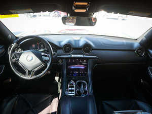 MODELO 2024 SEDÁN ELEGANTE CON TRACCIÓN TRASERA EN VENTA, LISTO PARA CONDUCIR - Product Image 4