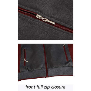 Ensemble de survêtements de sport sur mesure pour hommes avec broderie d'impression de logo par sublimation et options de marque de distributeur - Product Image 3