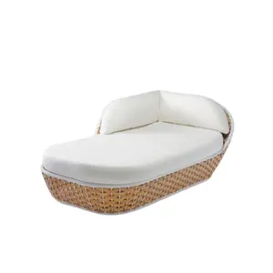 Wholesaleprice rattan impermeável redondo espreguiçadeiras com almofadas macias moderna minimalista piscina ao ar livre praia espreguiçadeira