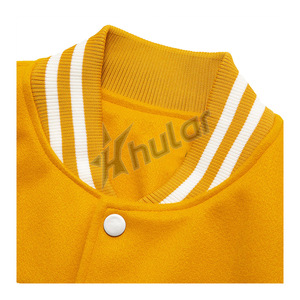 Veste universitaire d'hiver pour hommes de qualité supérieure Style de rue personnalisable avec patchs Letterman brodés durables Position du logo avant - Product Image 3
