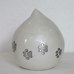 Urne funéraire en métal de qualité supérieure avec empreinte de patte d'animal de compagnie personnalisée, technique d'impression UV, moulage pour les cendres et les souvenirs des animaux de compagnie bien-aimés - Product Image 6