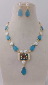 Conjunto de collar de piedra en forma de lágrima de Material de latón pesado de diseño único Kundan trabajo calidad piedra trabajo producto a granel conjuntos de joyería de moda - Product Image 6