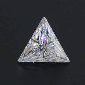 Synthétique 2.01 Ct Blanc VVS1 Clarté Ronde Trillion Cut Certifié Laboratoire Cultivé HPHT Diamant IGI Graded Jewelry - Product Image 2
