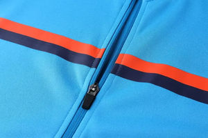 Conjunto de chándal para hombre con logotipo bordado personalizado Pantalones de chándal con capucha de gran tamaño Joggers de fitness con jersey con capucha de secado rápido personalizado - Product Image 2