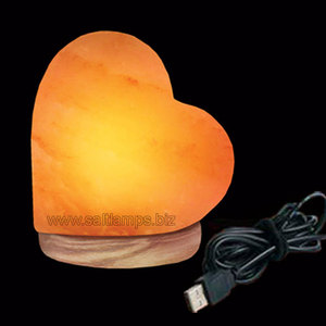 Lámpara de sal rosa del Himalaya hecha a mano de lujo en forma de corazón con talla artística para la decoración romántica del hogar en estilo de amor - Product Image 1