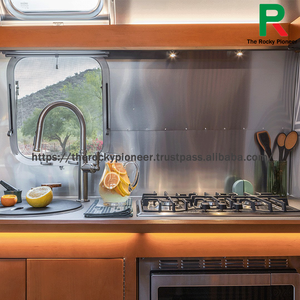 OEM en China: Remolque de Viaje (Caravana) de Aleación de Aluminio, una Celebración de 28 Pies del Diseño Estadounidense con Puerta Trasera - Product Image 4