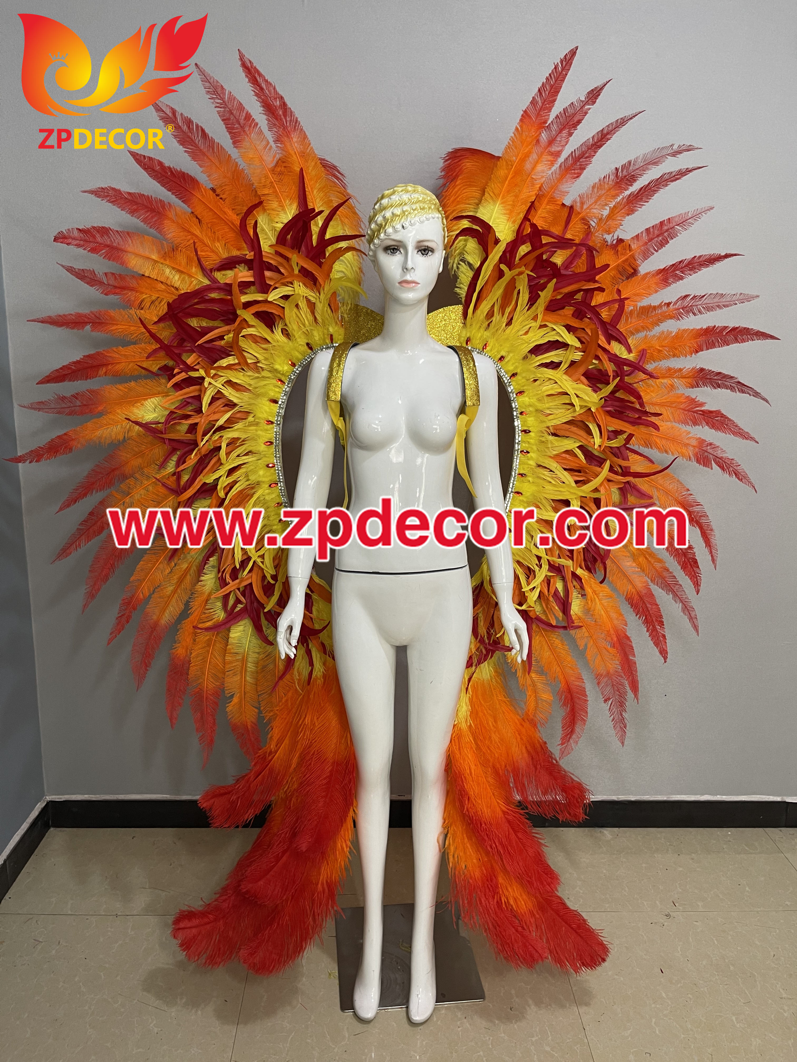 De oro y amarillo y rojo