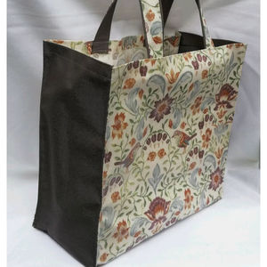 Bolsa de Mano de Lona de Algodón con Panel Floral al por Mayor, con Panel Frontal Floral y Laterales en Contraste, Elegante Bolsa de Compras para Uso Diario - Product Image 1