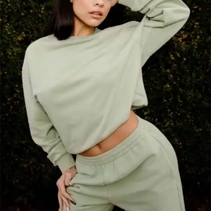 Top corto personalizado para mujer Sudaderas con capucha Precio directo de fábrica Cortar y coser Precio de fábrica Top corto con capucha para mujer - Product Image 5