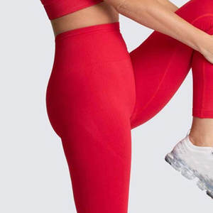 Ensemble soutien-gorge et legging légers à prix raisonnable Ensemble soutien-gorge et legging pour femmes avec service OEM - Product Image 6