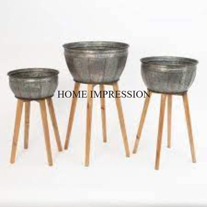 Support en bois galvanisé de qualité de luxe Pots de fleurs Jardinières d'intérieur élégantes pour la maison Coin Jardin Application en vente - Product Image 6