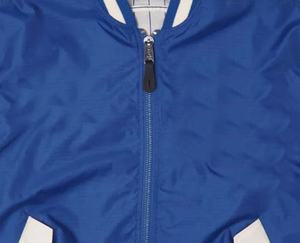 Servicio OEM Disponible, Chaqueta Universitaria de Satén Personalizada, Chaqueta Bomber Informal con Letras Bordadas para Hombre, Azul Satén - Product Image 3