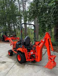 Tracteur compact Kubota BX23S avec chargeur frontal et pelle hydraulique, machine agricole pour la construction et l'agriculture, fourni directement par l'usine - Product Image 6