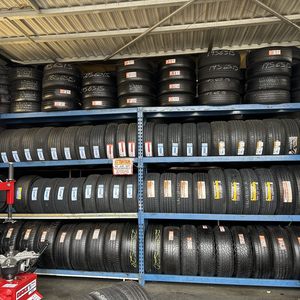 Venta al por mayor de neumáticos radiales sin cámara de calidad Nueva condición de proveedor de Europa y Japón - Product Image 5