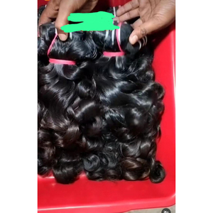 Precios más bajos Extensiones de cabello humano estilo rizado para bebés 100% Cutículas vírgenes sin procesar alineadas Cabellos humanos indios sin enredos - Product Image 1