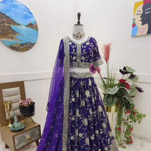 Tenues de mariage Tennecy de haute qualité Designer Lehenga Choli avec Dupatta avec broderie - Product Image 3