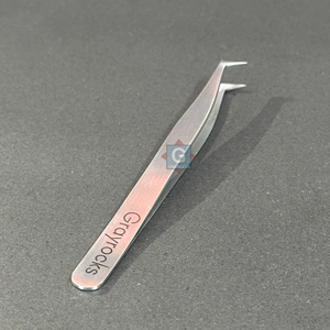 Pinzas Profesionales para Extensión de Pestañas Postizas Gray Rocks GE-5555-17, Acero Inoxidable, Punta Afilada, 10 mm de Longitud, Duraderas - Product Image 1