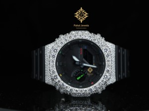 Reloj Deportivo Digital Unisex Personalizado con Bisel con Incrustaciones de Moissanita, Correa de Goma de Alta Calidad y Función de Cronómetro - Product Image 4