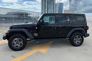 รถจี๊ปแรงเลอร์ อันลิมิเต็ด สปอร์ต เอส 4x4 ปี 2020 มือสอง พวงมาลัยซ้าย/ขวา - Product Image 2