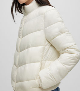 Veste matelassée à capuche à manches longues pour femme, style hiver, fabrication OEM de haute qualité, respirante, en coton confortable - Product Image 6