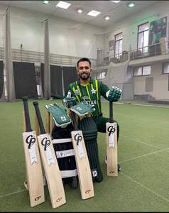 ไม้คริกเก็ตภาษาอังกฤษเกรด1ไม้คริกเก็ตทนทานทำจากไม้ - Product Image 1