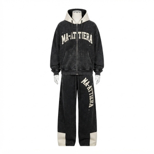 Ensemble de survêtement streetwear pour homme, deux pièces, comprenant un sweat à capuche zippé noir délavé surdimensionné et un pantalon de survêtement ample - Product Image 3