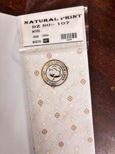 Tela tejida de sarga de algodón orgánico directa de fábrica, acabado suave sostenible, calidad de exportación para camisa, diseño impreso para prendas - Product Image 5