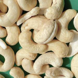 Bon marché en vrac prêt à expédier des noix de cajou au Vietnam prix à l'exportation noix de cajou noix de cajou cassées BASSE quantité minimale de commande - Product Image 1