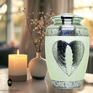 Urne funéraire blanche de style américain/européen, motif cœur argenté, capacité de 220 pouces cubes, écologique, durable, personnalisable pour - Product Image 3
