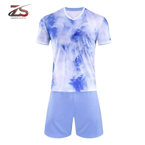 เครื่องแบบฟุตบอลคลาสสิกขนาดสีของทีมปรับแต่งได้และชุดทีมฟุตบอลสำหรับผู้ใหญ่ผลิตจากปากีสถาน - Product Image 4