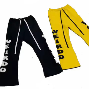 Pantalons de survêtement évasés en molleton pour hommes, vente en gros de pantalons de survêtement évasés décontractés avec logo personnalisé et broderie avec appliques avec cordon de serrage - Product Image 1