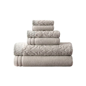 Vente en gros de serviettes de bain d'hôtel blanches super douces sur mesure Tissu éponge en coton égyptien avec design brodé Essentiels de bain - Product Image 2
