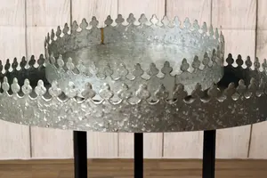 Plateau en métal de designer de luxe pour servir des collations boissons et des cadeaux avec un style élégant de qualité supérieure et un fini durable d'Inde - Product Image 2