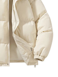 Chaqueta acolchada de invierno para hombre OEM más vendida, tela de cuero de alta calidad, decoración de piel, impermeable, de talla grande, ventas directas de fábrica - Product Image 2