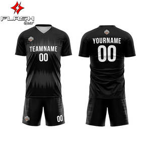 Vente en gros de maillots de football en polyester à sublimation, vêtements de football personnalisés pour hommes, uniformes d'équipe respirants avec logo, allumettes, entraînement - Product Image 3